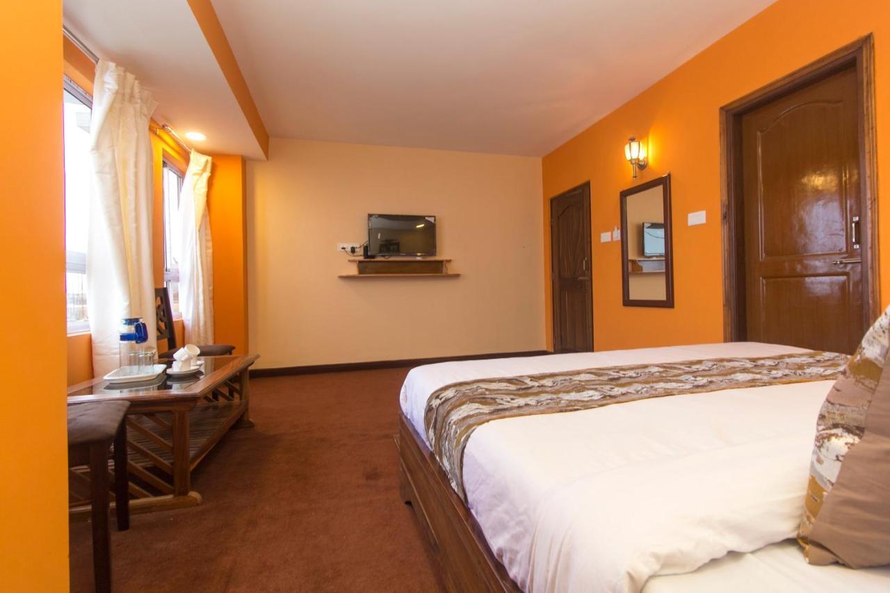 Oyo 12370 Royal Sarava Hotel Darjeeling  Buitenkant foto